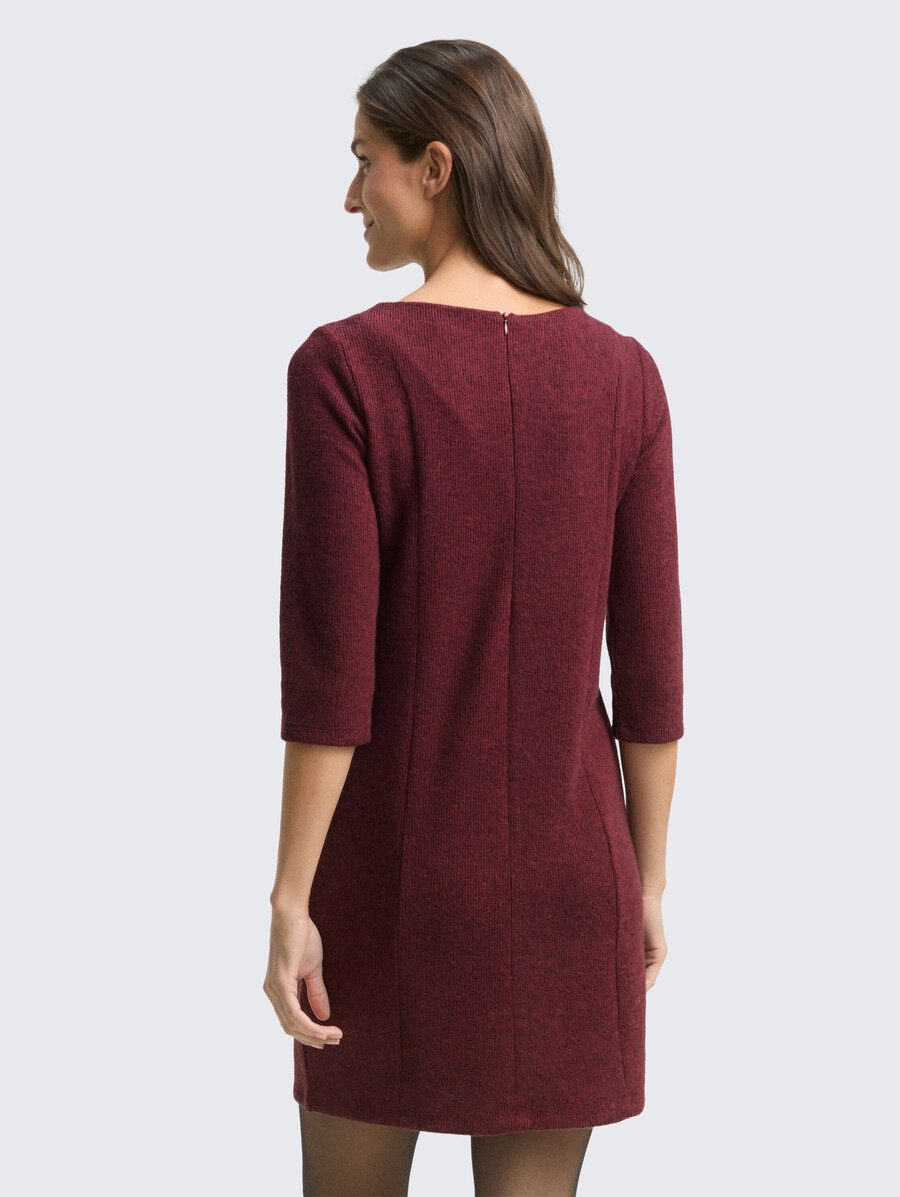 gemütliches kleid mit 34-Ärmeln