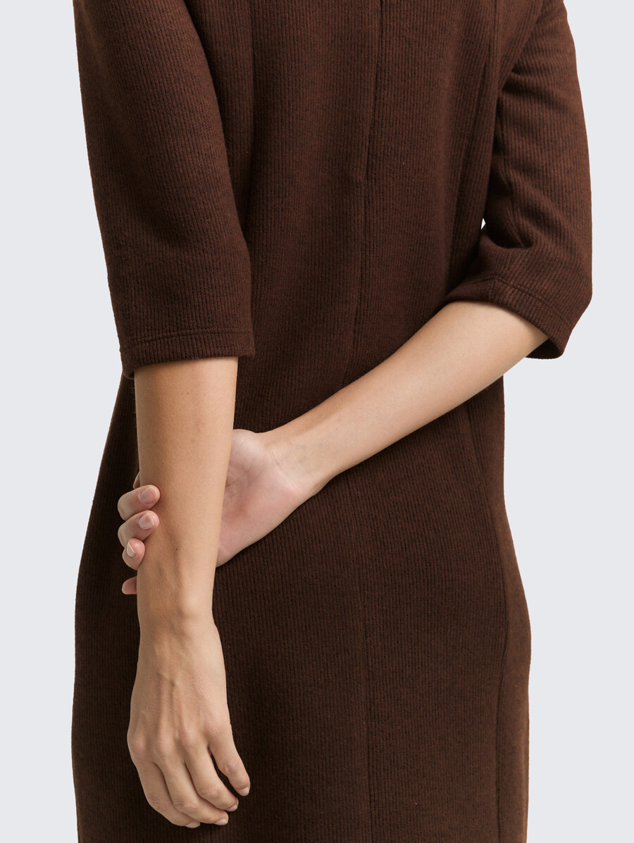 gemütliches kleid mit 34-Ärmeln