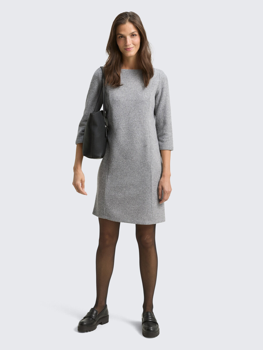 gemütliches kleid mit 34-Ärmeln