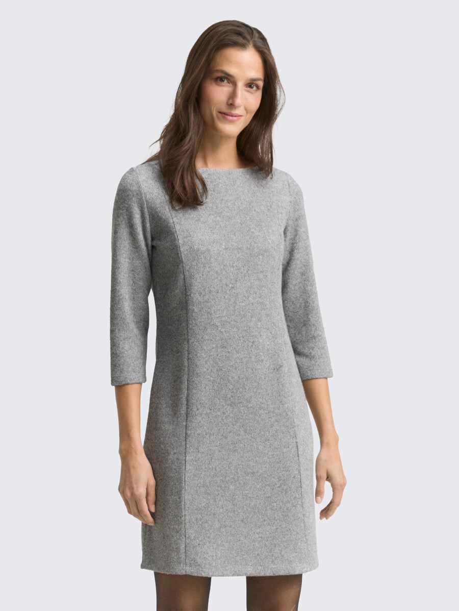 gemütliches kleid mit 34-Ärmeln