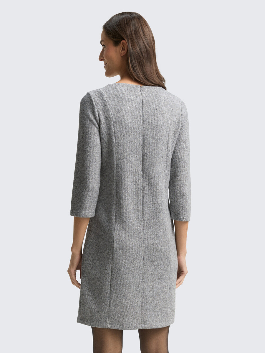 gemütliches kleid mit 34-Ärmeln