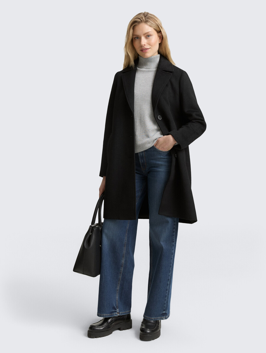 wollmantel mit eingrifftaschen