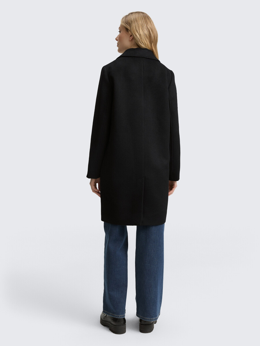 wollmantel mit eingrifftaschen