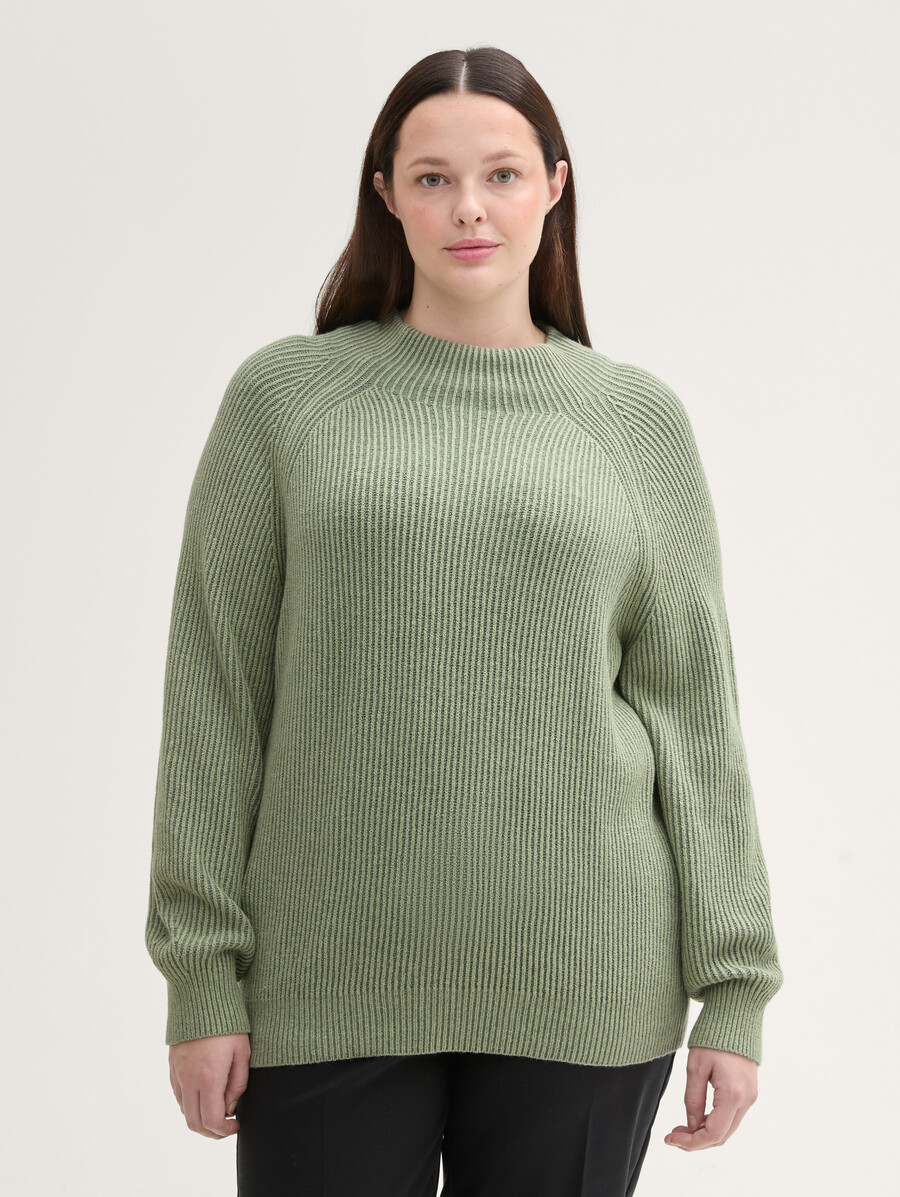 Übergröße – strickpullover mit stehkragen