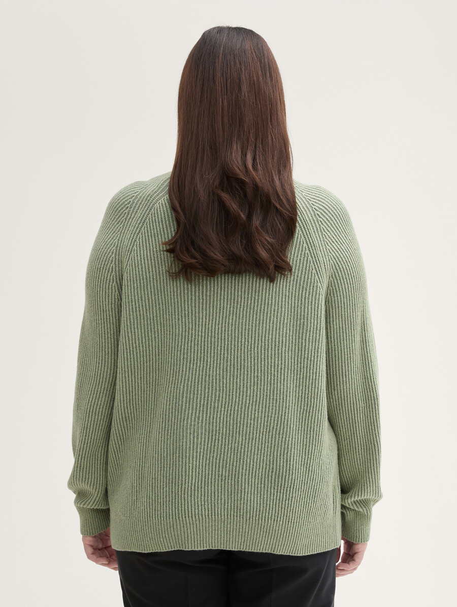 Übergröße – strickpullover mit stehkragen