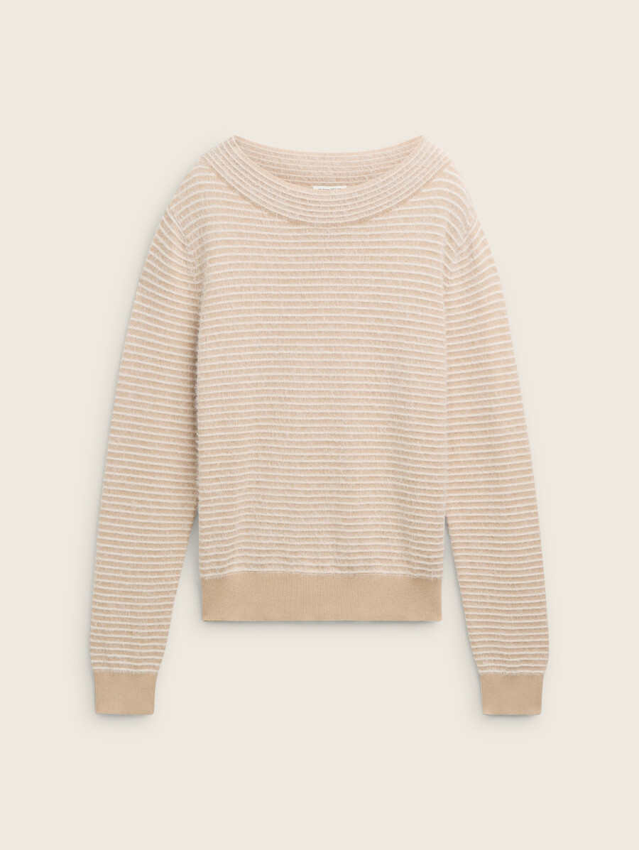gestrickter pullover aus federgarn