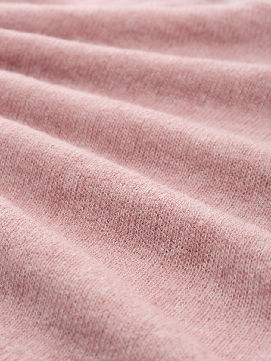 strickpullover mit u-boot-ausschnitt