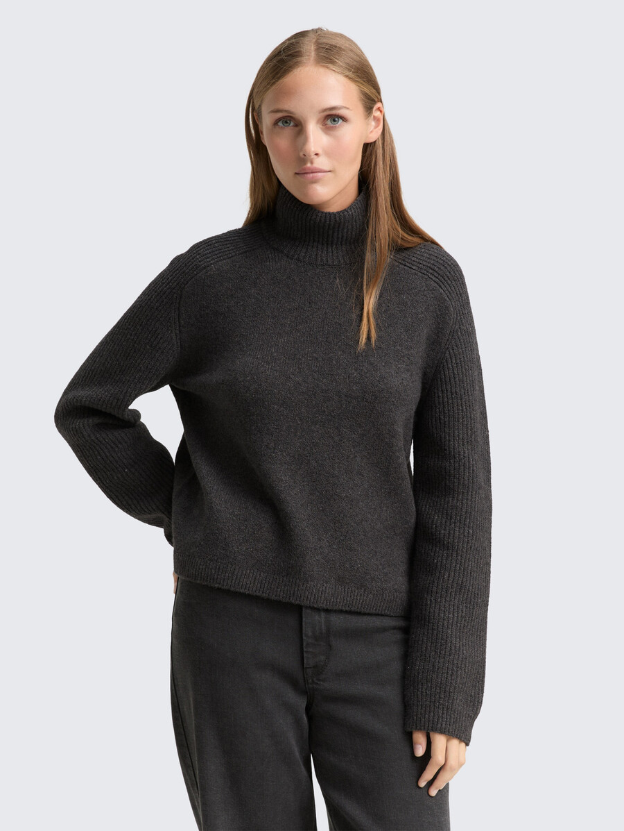 lässiger strickpullover mit stehkragen