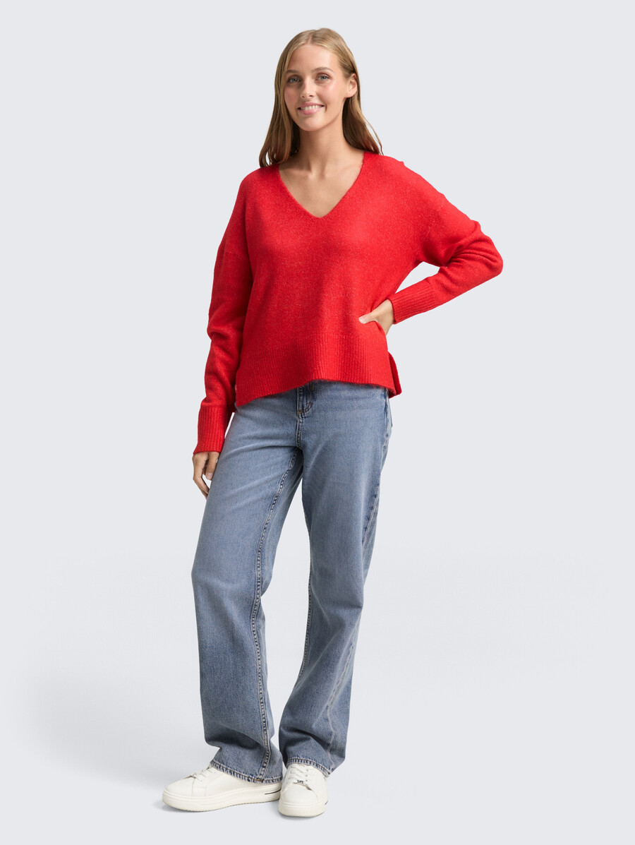 lässig geschnittener strickpullover mit v-ausschnitt