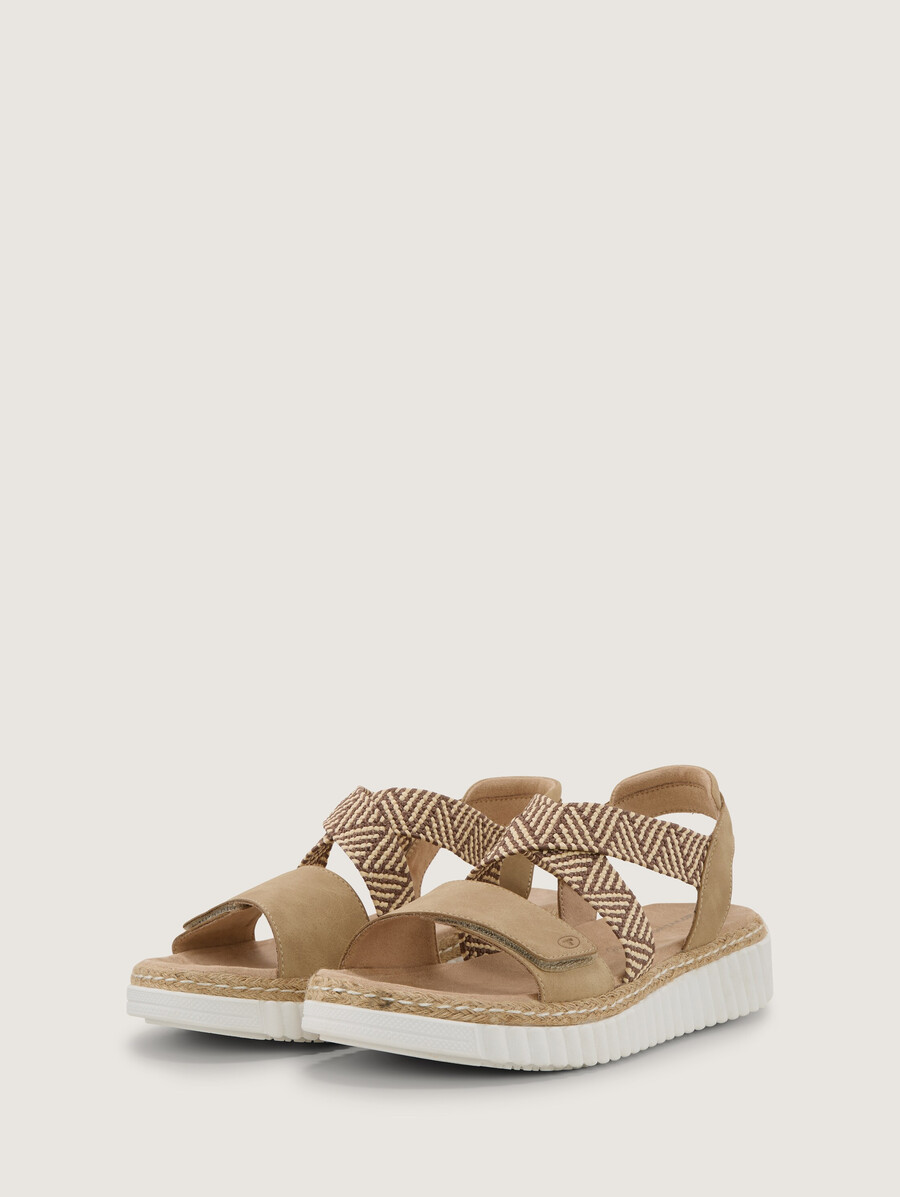 sandalen mit geflochtenen details