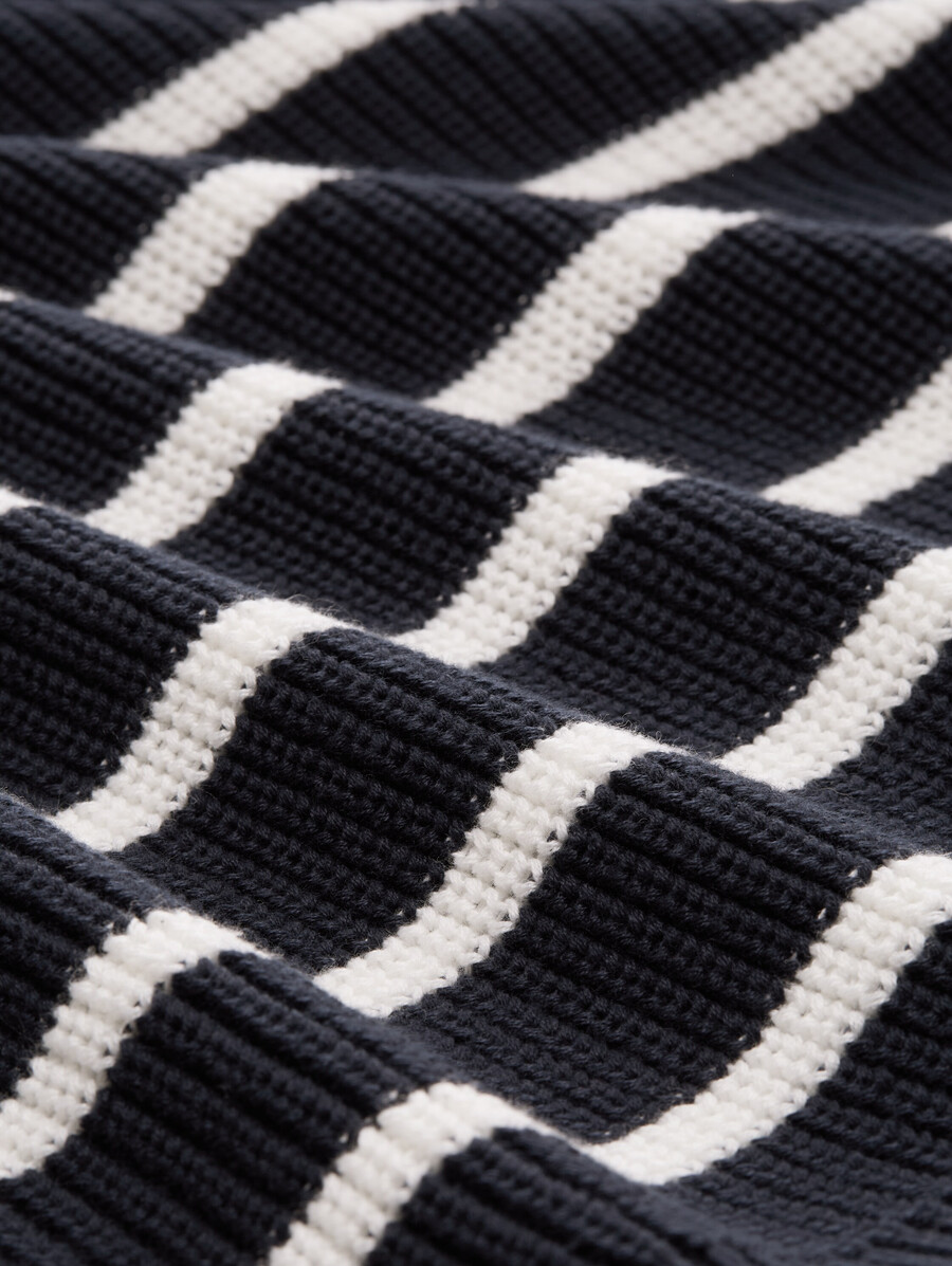 strickjacke mit v-ausschnitt