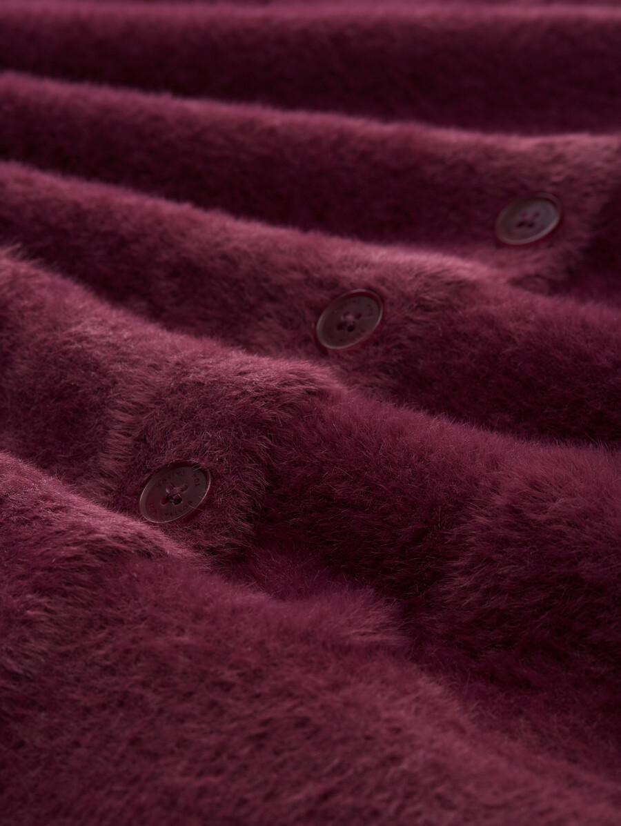 strickjacke aus federgarn mit knopfleiste
