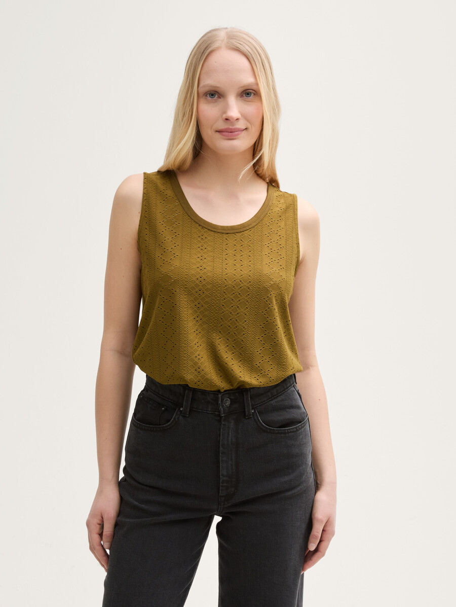 ajour top aus einem materialmix