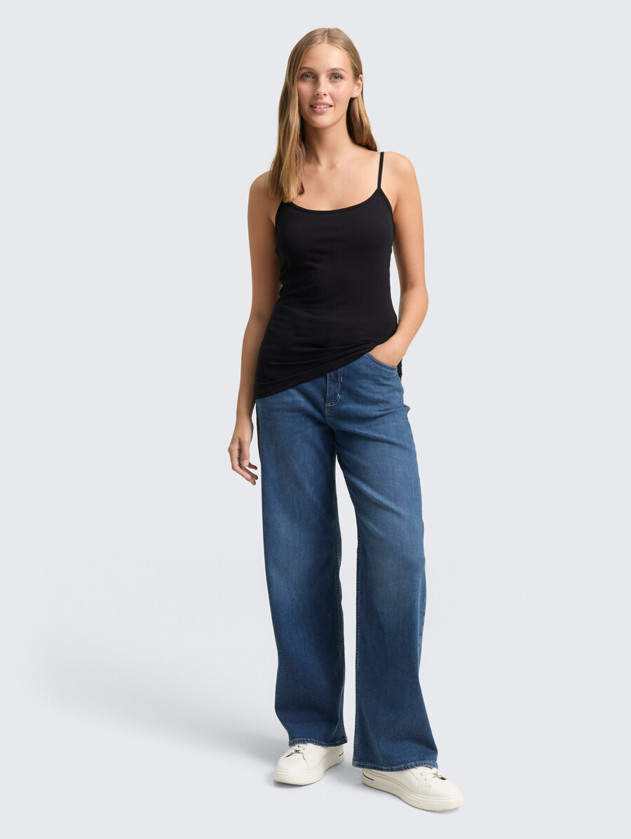 schmal geschnittenes tanktop
