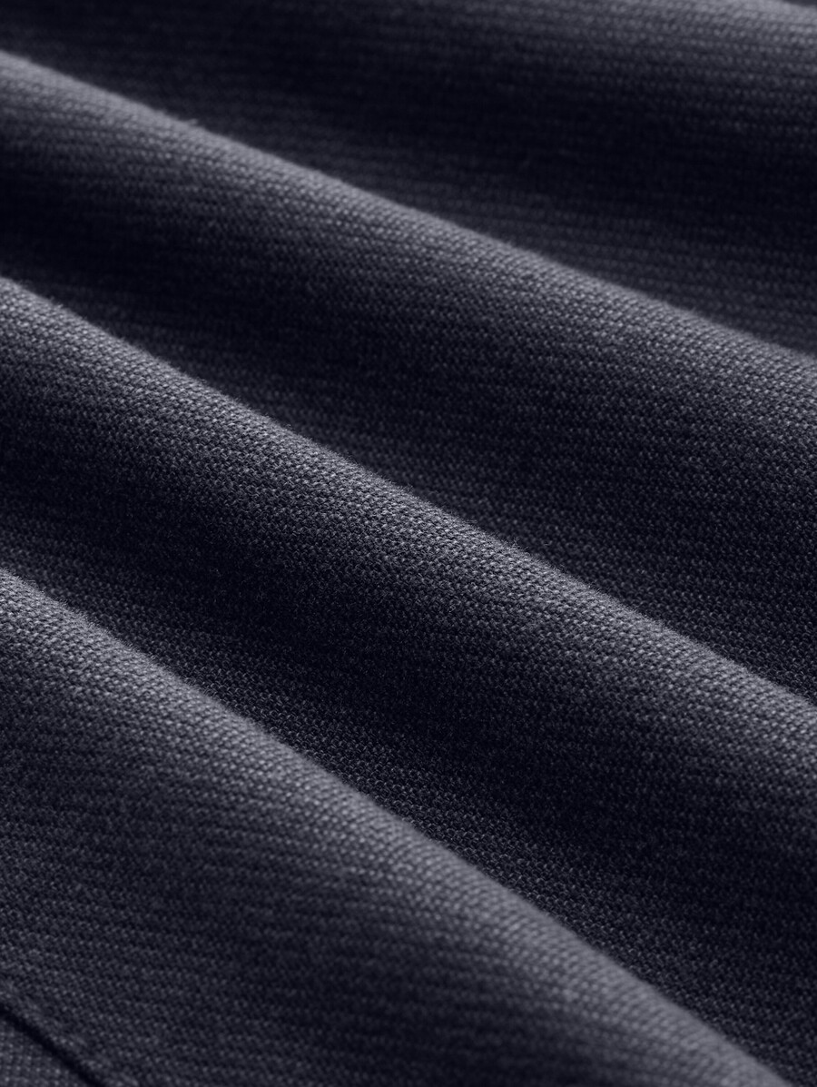chino-hose mit geradem schnitt und gürtel