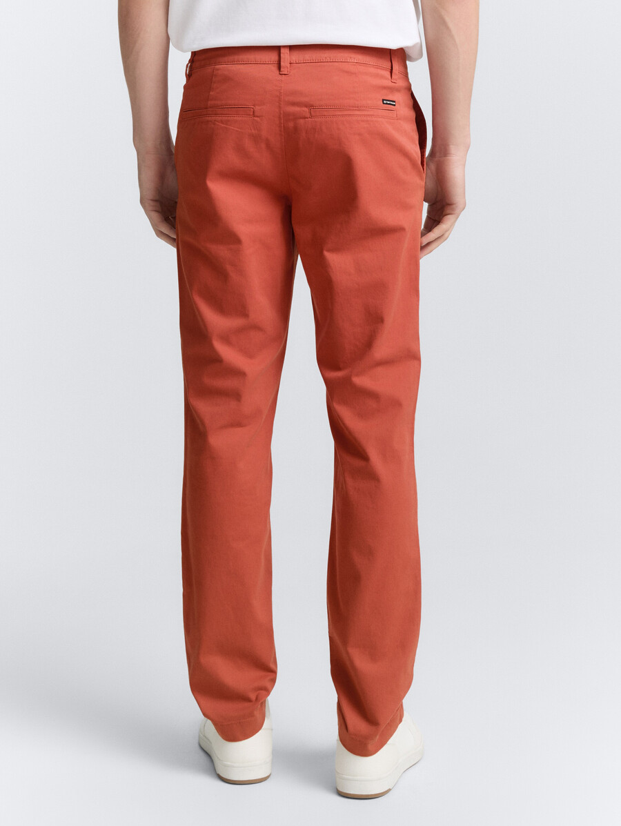 chino-hose in regulärer passform