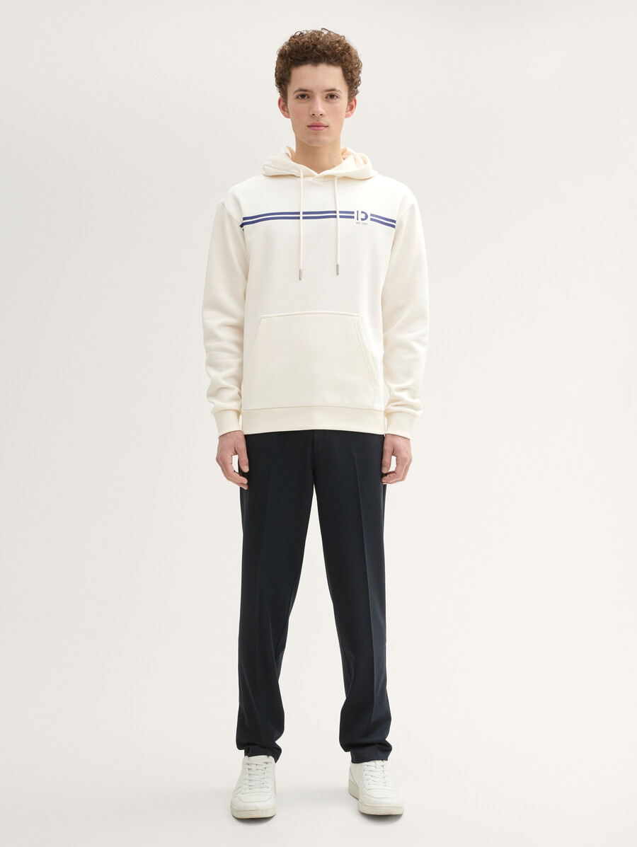 kapuzenpullover mit aufdruck