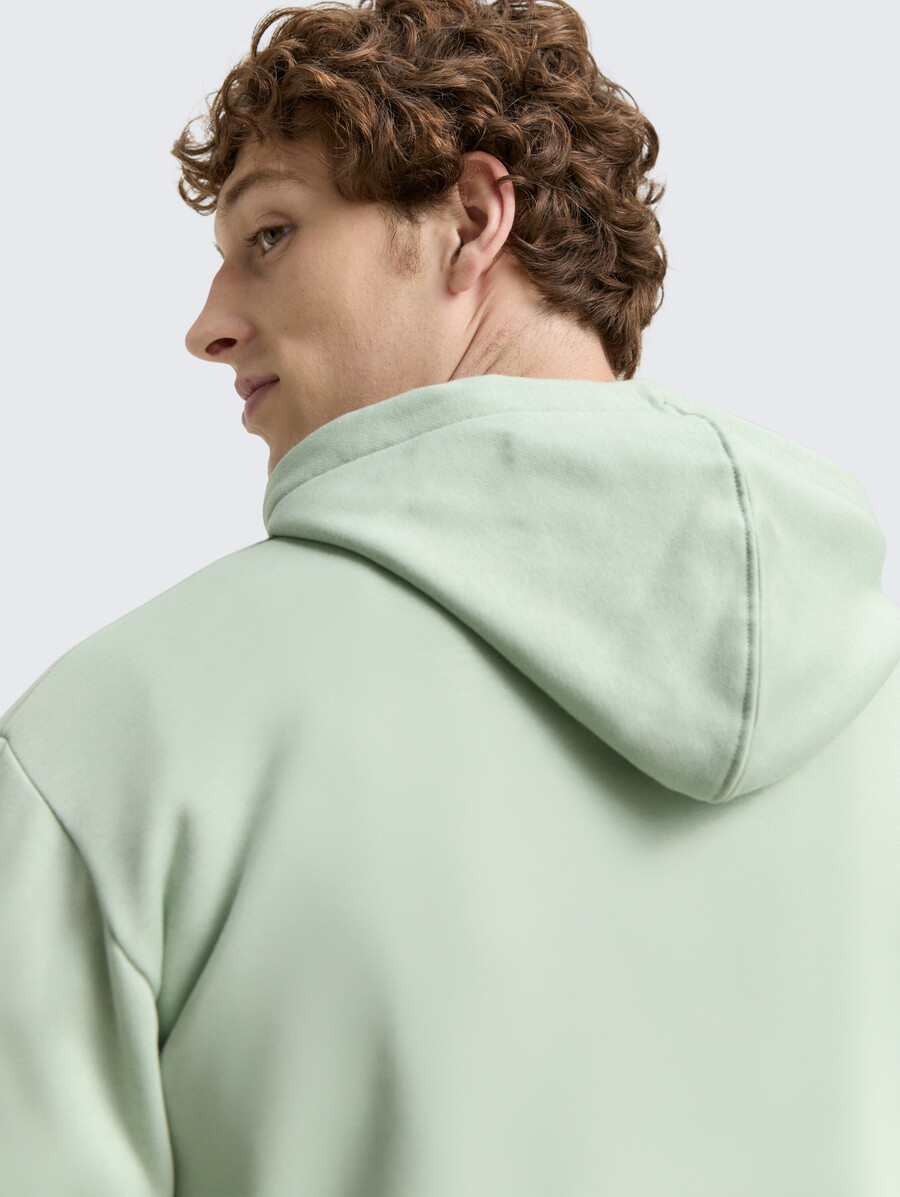 kapuzenpullover mit aufdruck