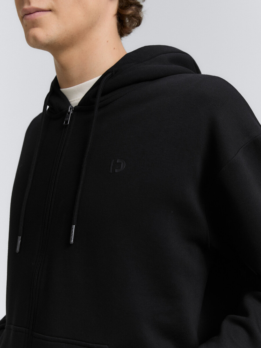 kapuzenjacke mit logodruck