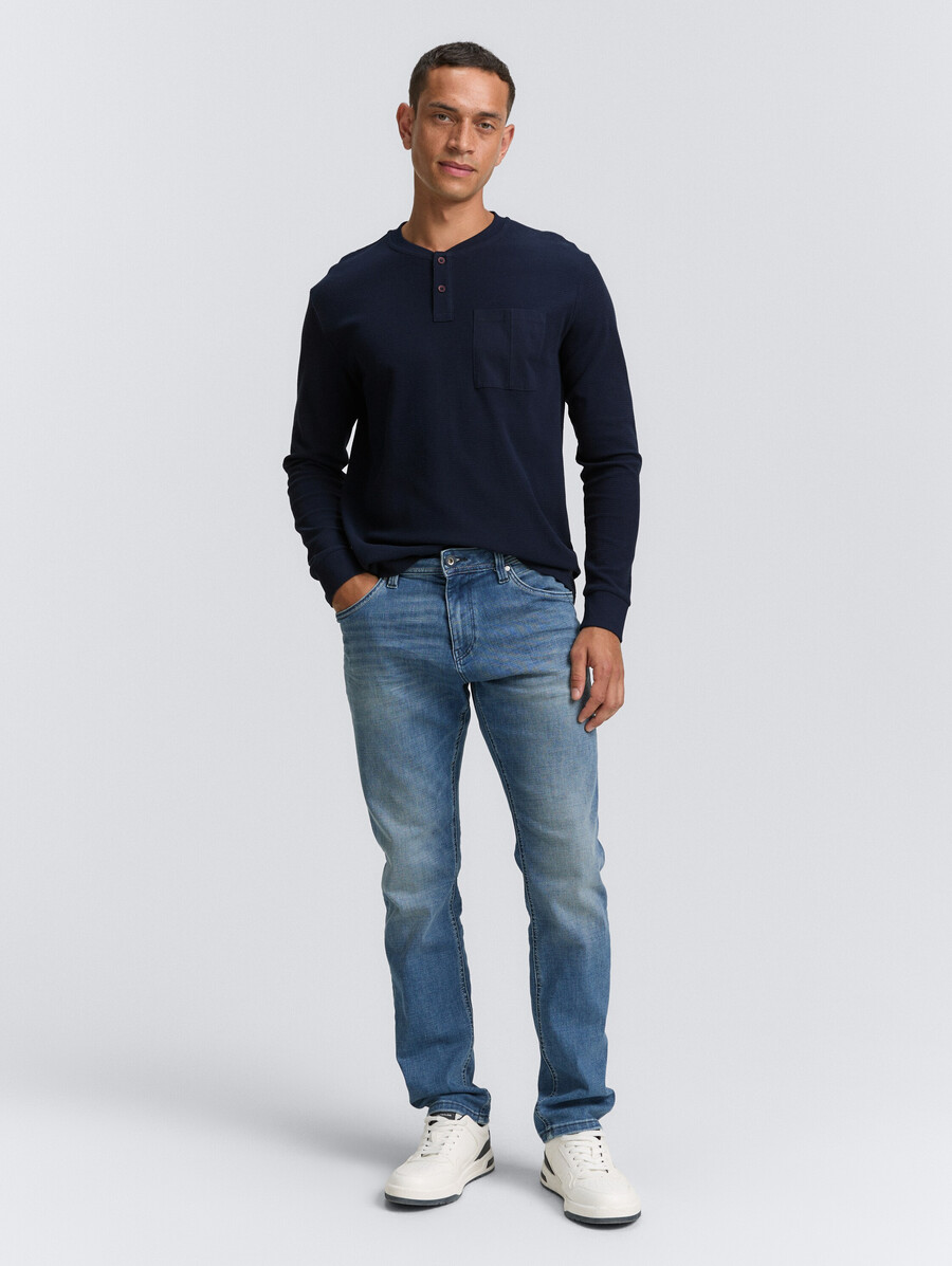 geripptes henley-langarmhemd mit brusttasche