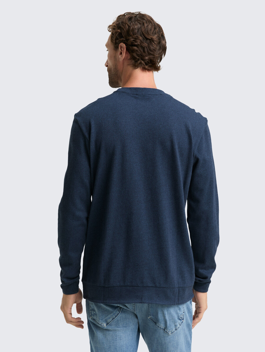 langärmeliges hemd mit logo-aufnäher