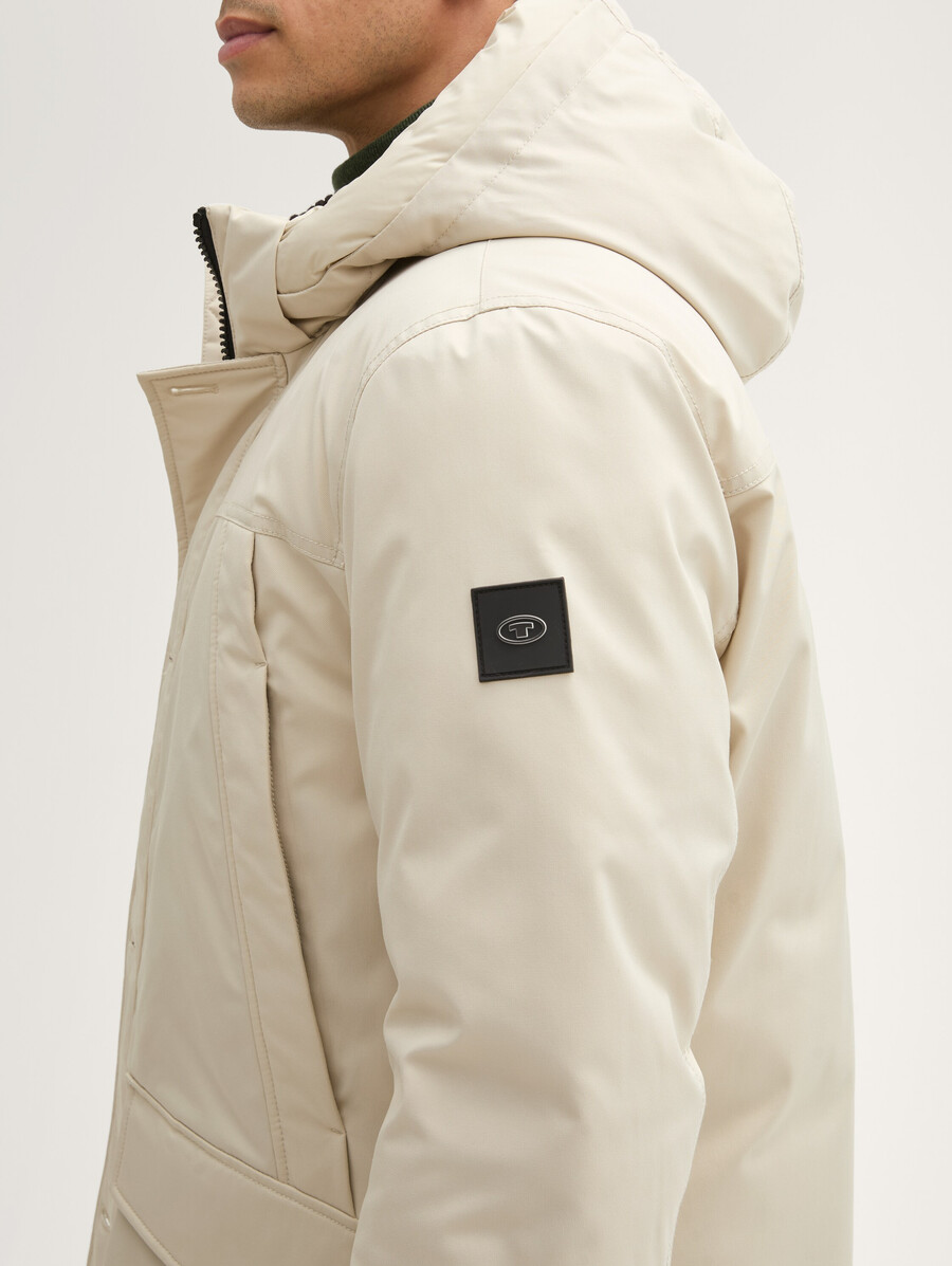 arktis-parka mit abnehmbarer kapuze