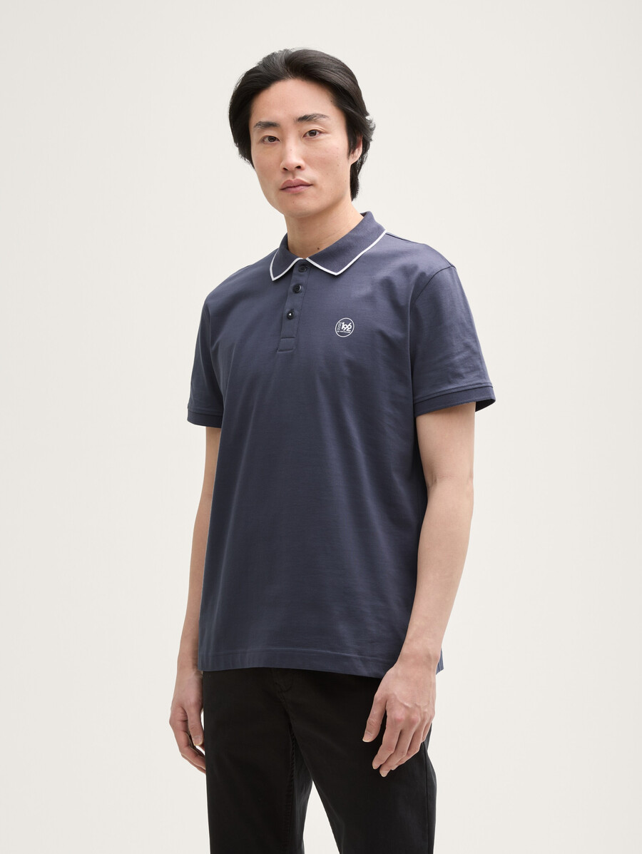 piqué-poloshirt mit aufdruck