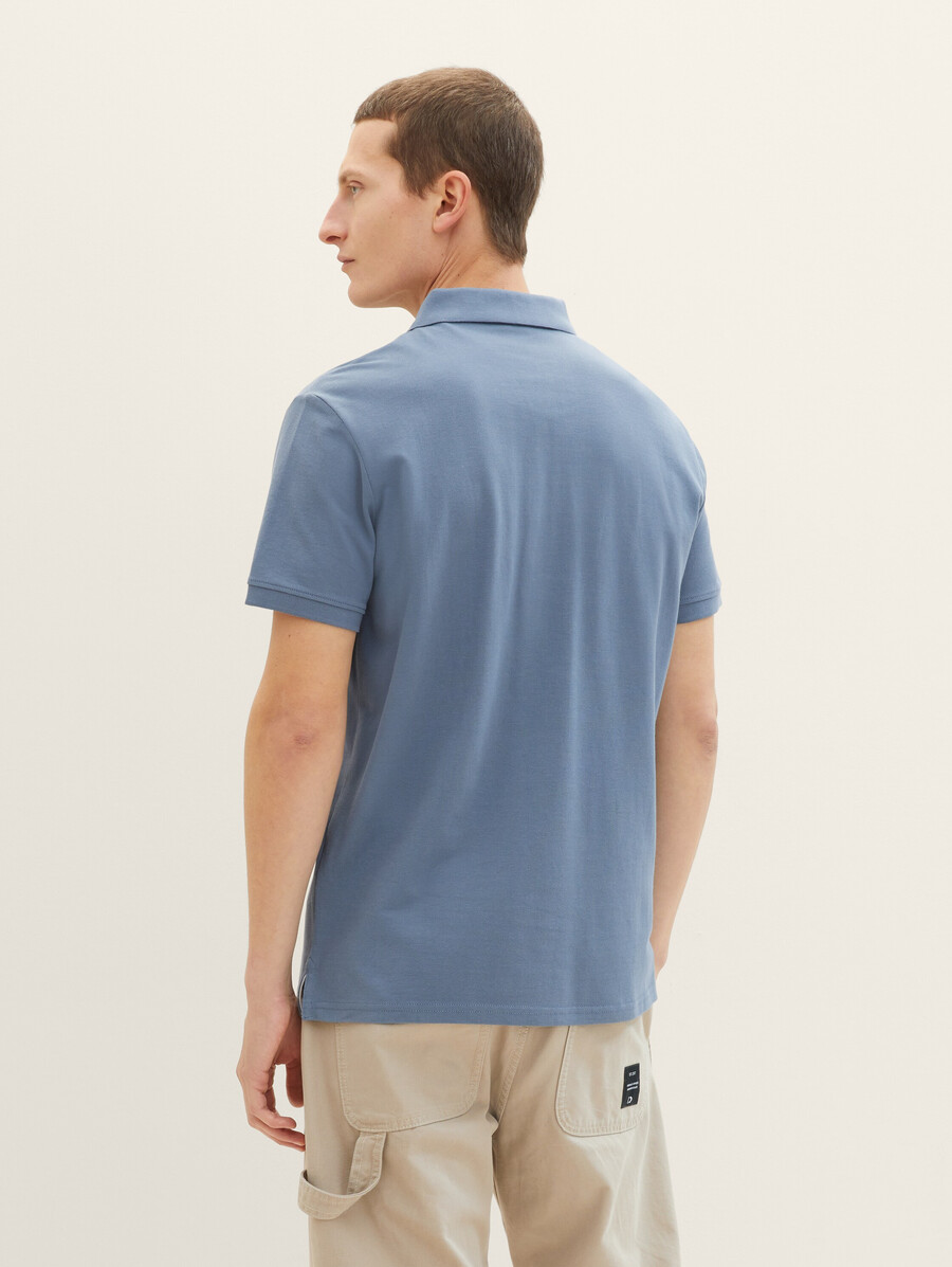 piqué-poloshirt mit gesticktem logo