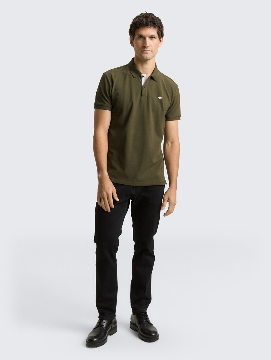 piqué-poloshirt mit gesticktem logo