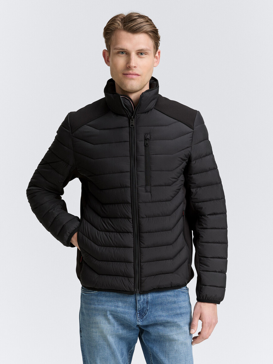 leichte hybrid-steppjacke