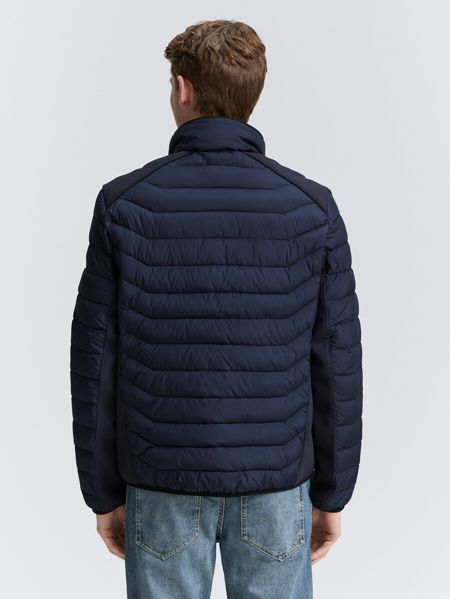 leichte hybrid-steppjacke