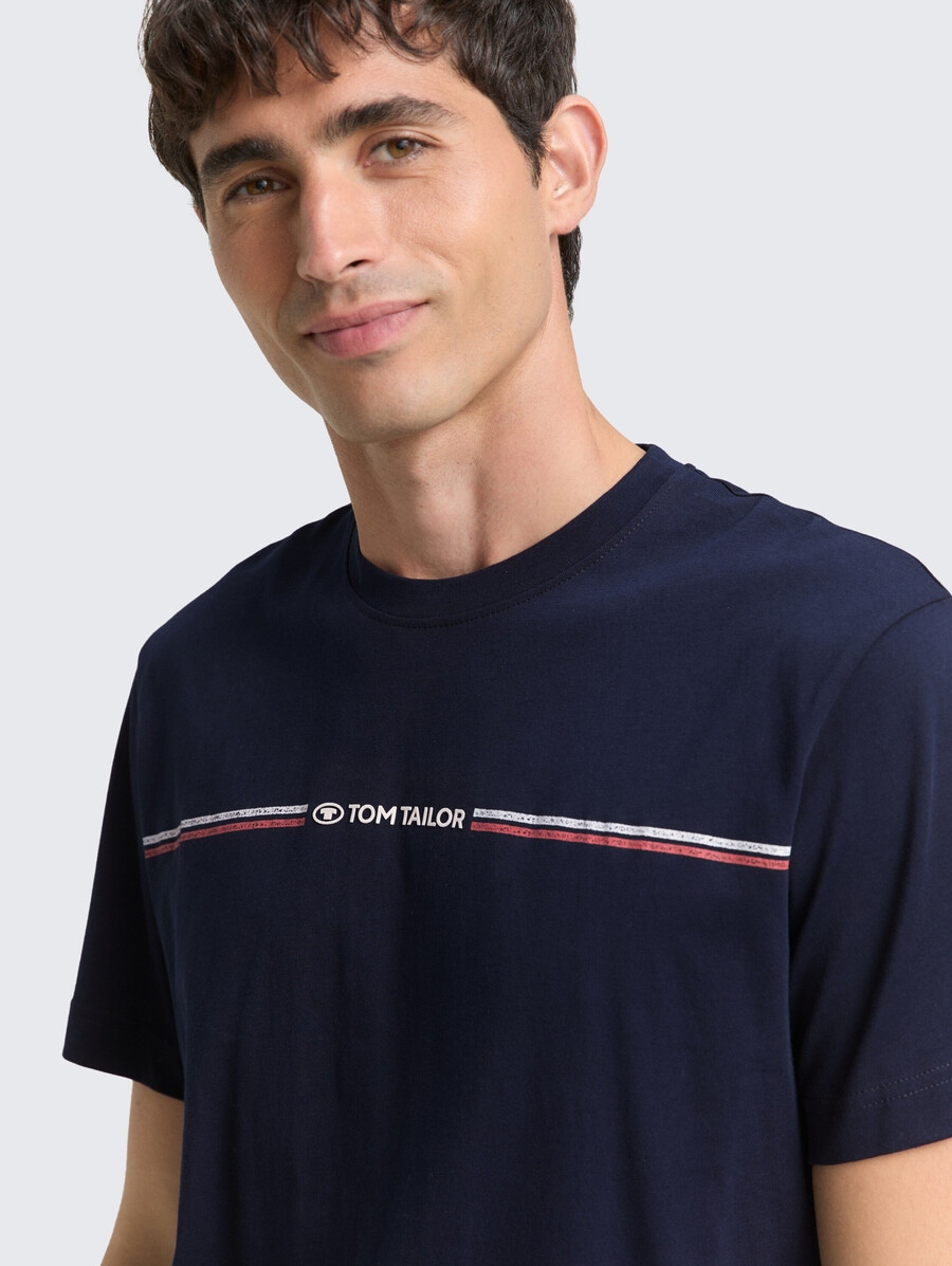 t-shirt mit aufdruck