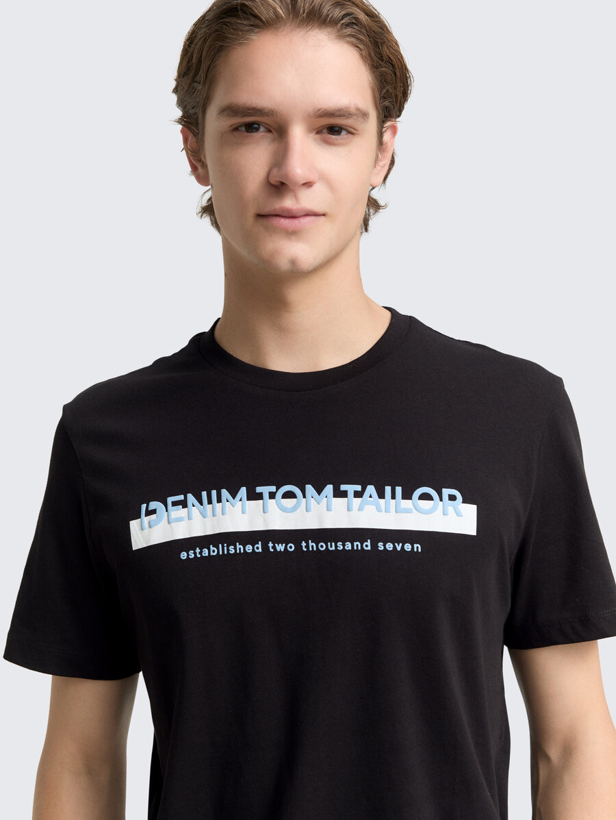 t-shirt mit logodruck