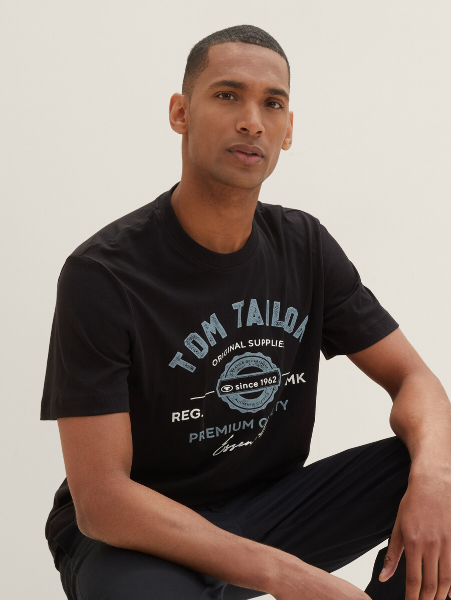 t-shirt mit logodruck
