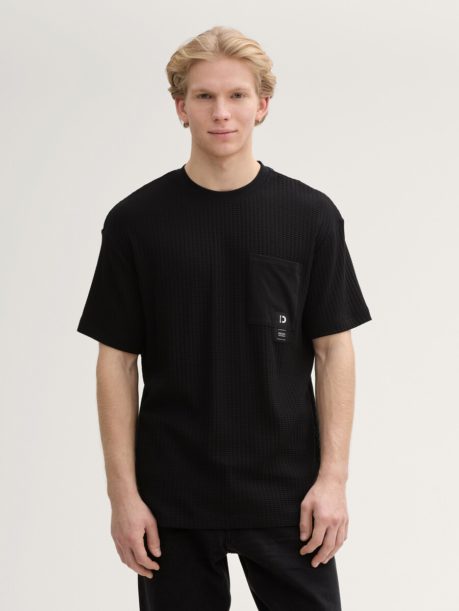 lässiges t-shirt mit brusttasche