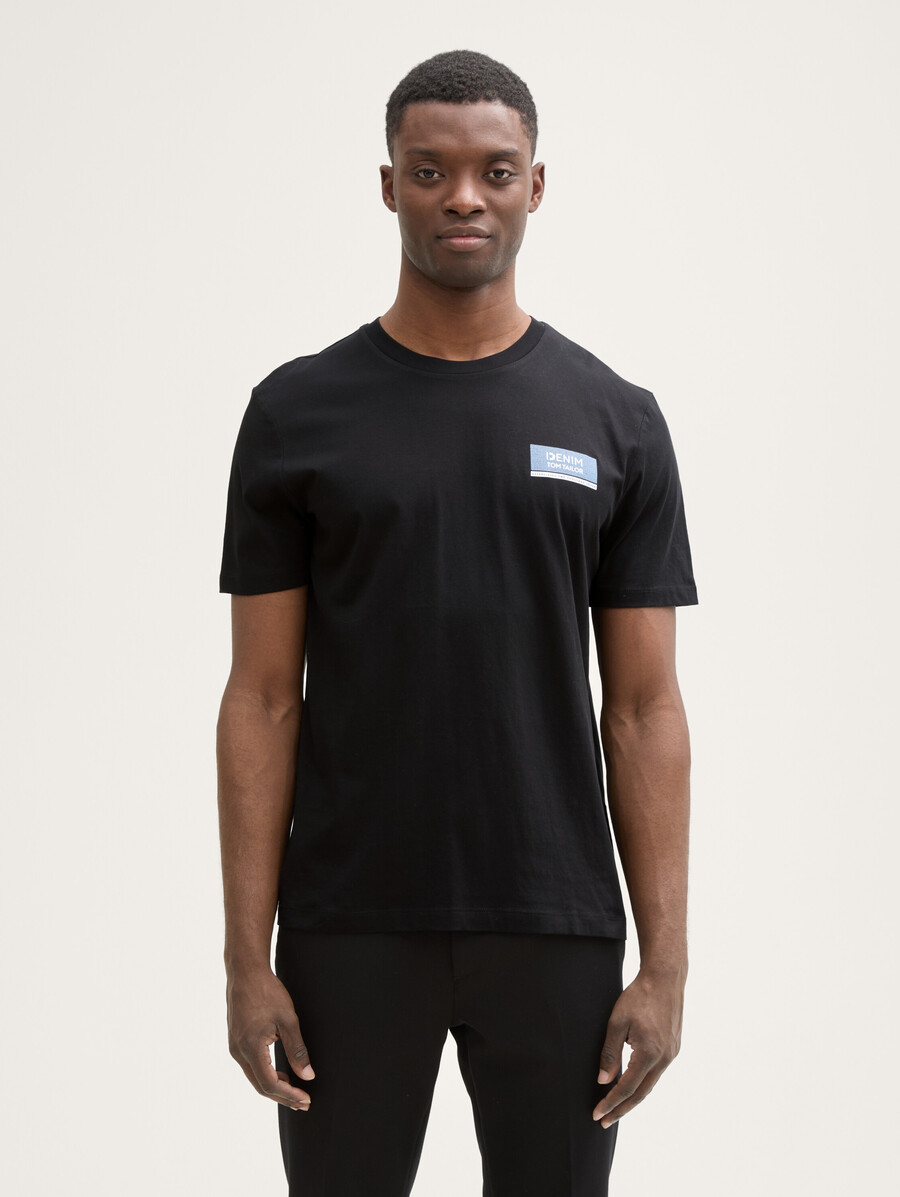 einfaches t-shirt mit logodruck