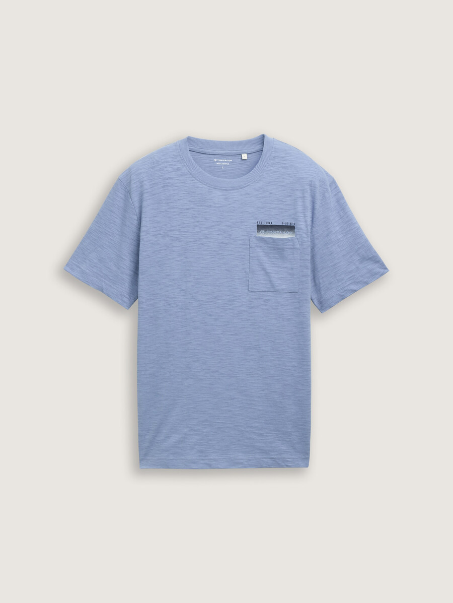 t-shirt mit brusttasche