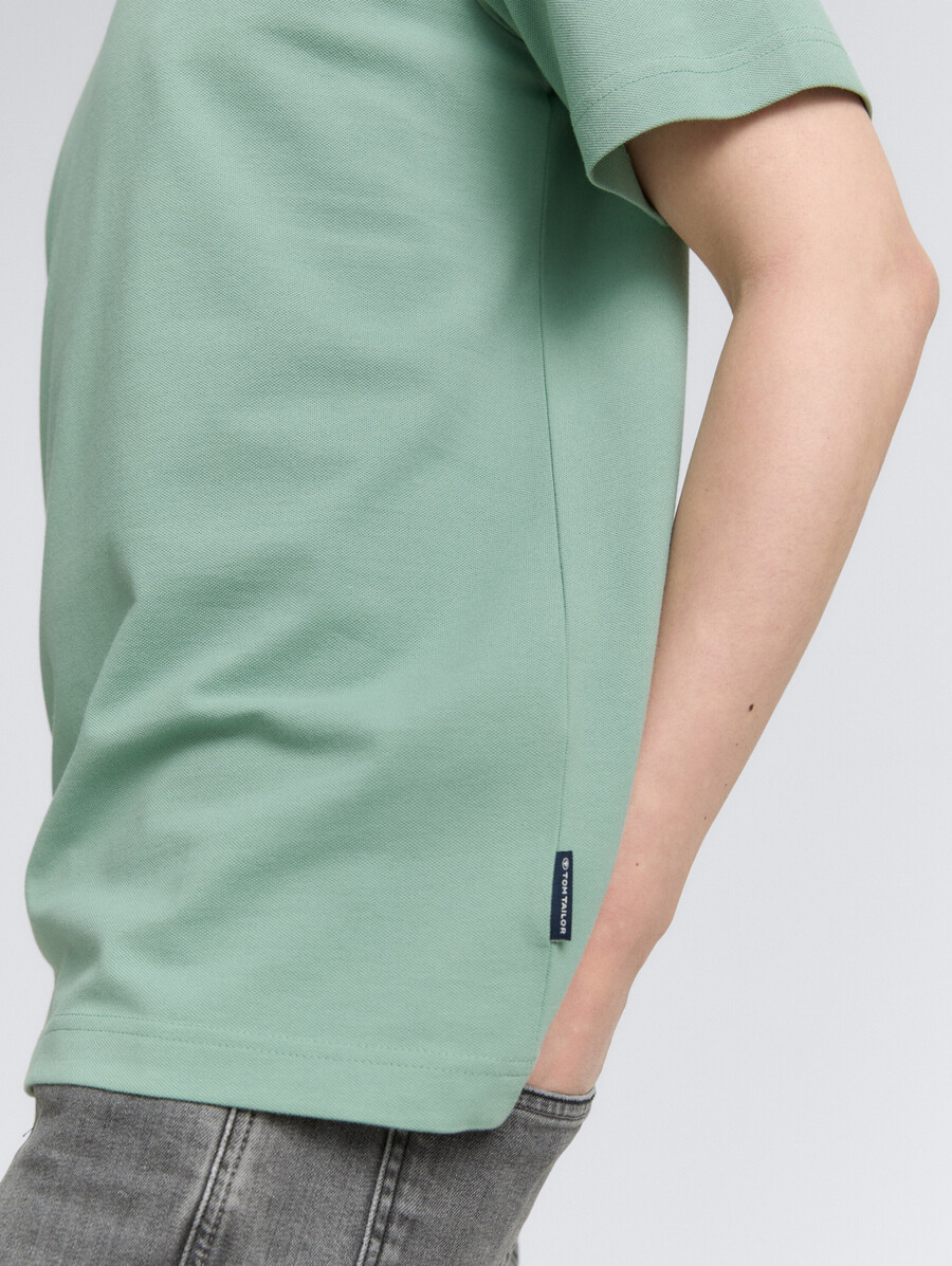 t-shirt mit piqué-struktur