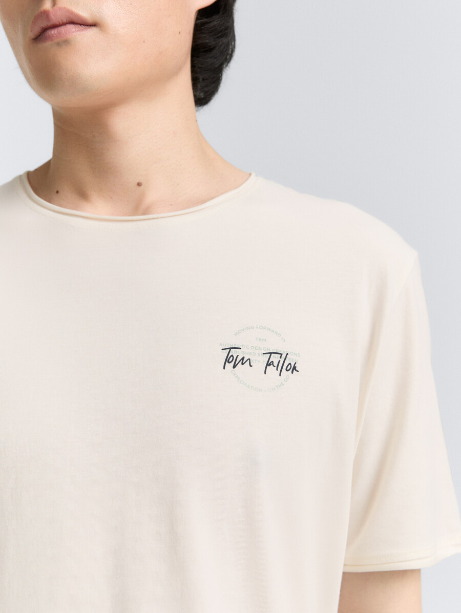 t-shirt mit aufdruck