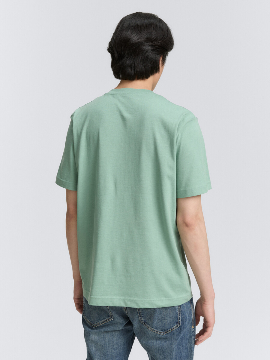 henley-t-shirt mit brusttasche