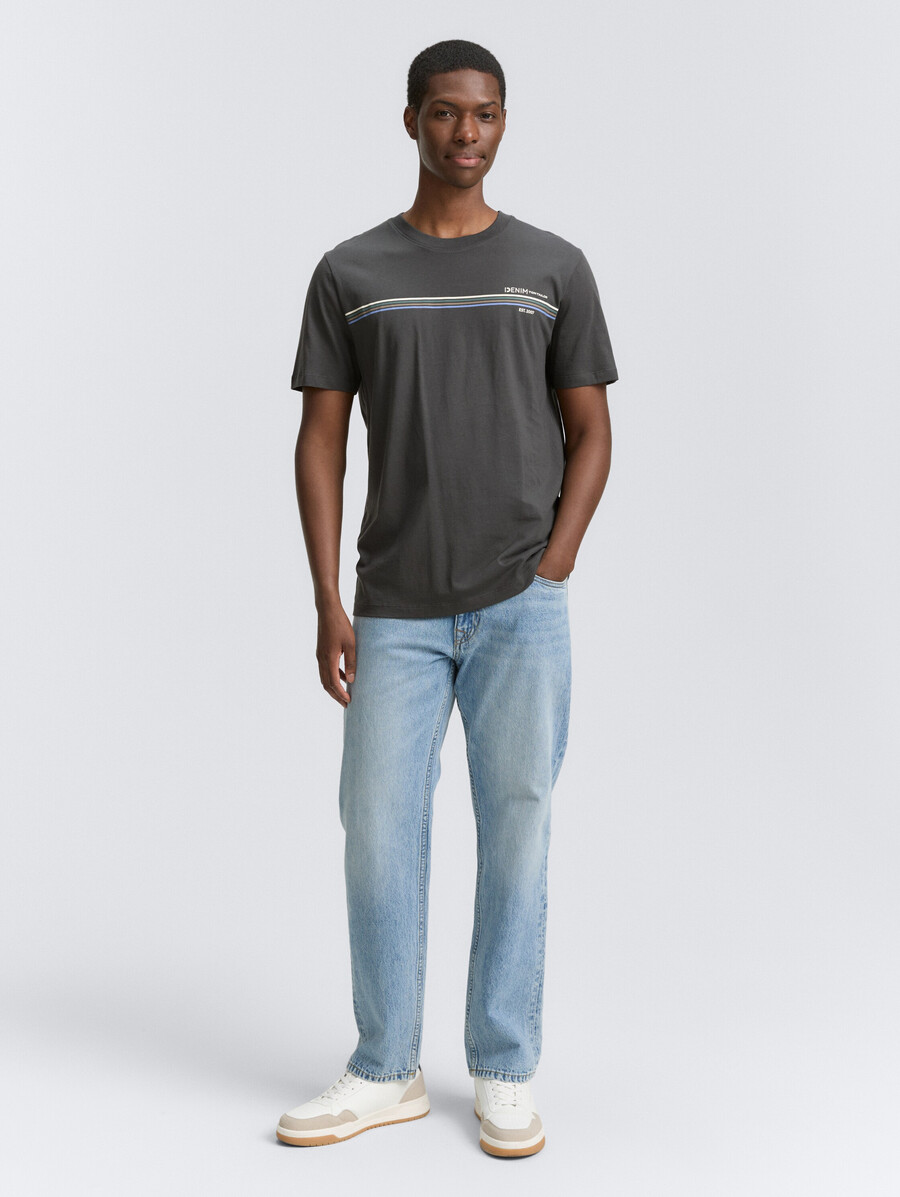 t-shirt mit aufdruck