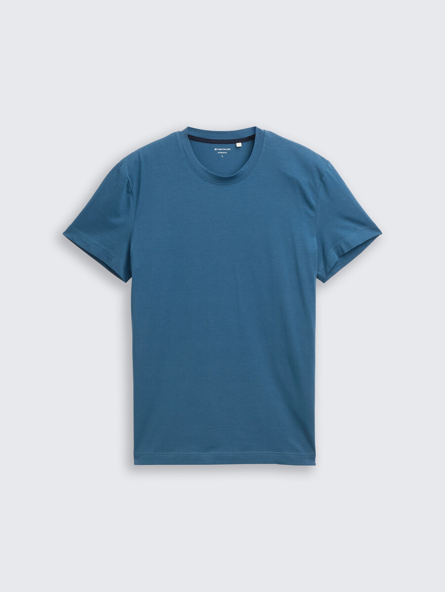 schmal geschnittenes t-shirt mit stretchanteil