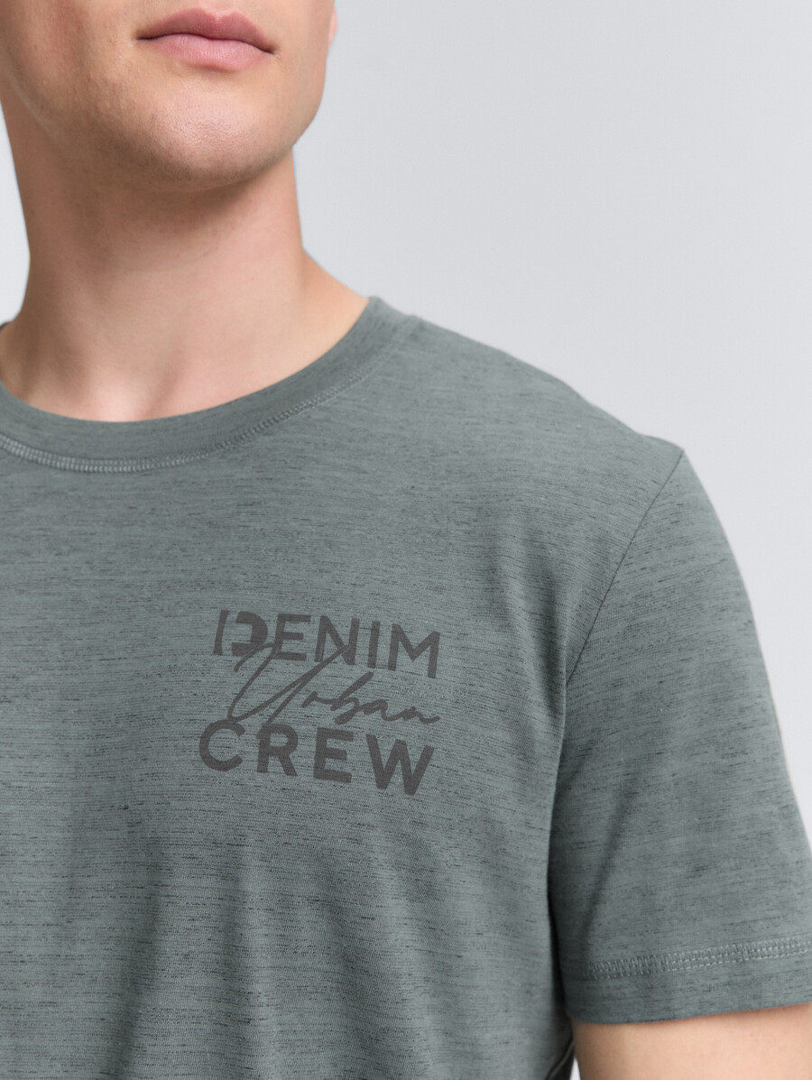 t-shirt mit aufdruck