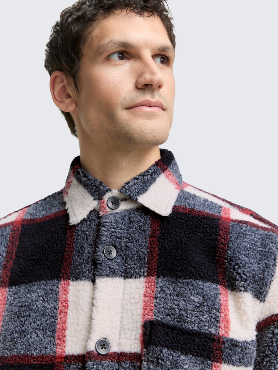 teddy-overshirt mit karomuster