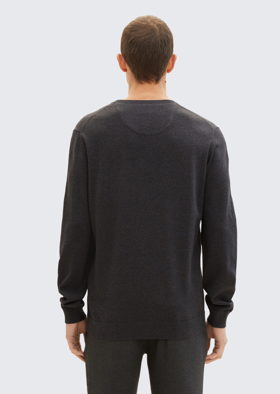 strickpullover mit v-ausschnitt