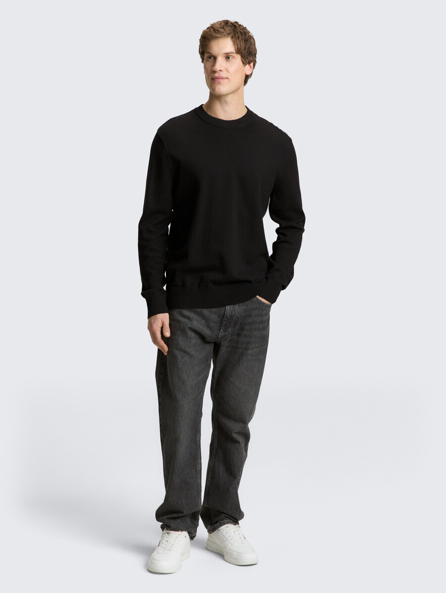 einfacher strickpullover aus baumwolle