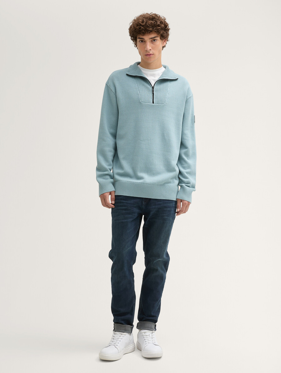 lässig geschnittener strickpullover von troyer