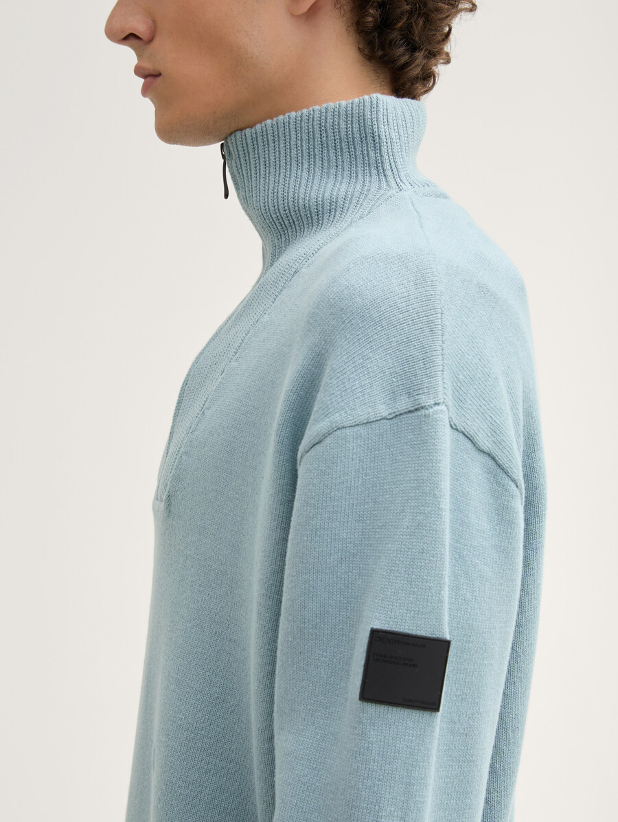 lässig geschnittener strickpullover von troyer