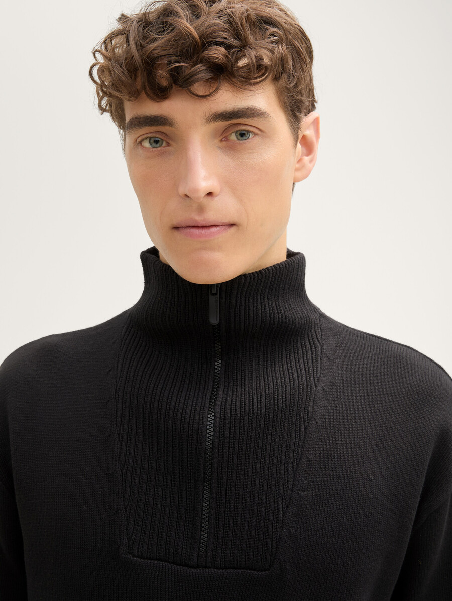 lässig geschnittener strickpullover von troyer