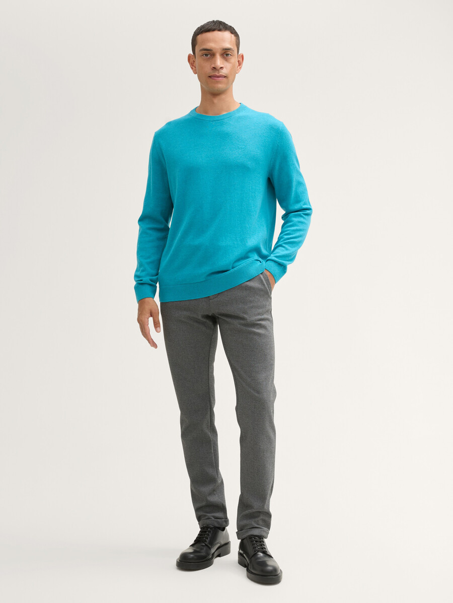 einfacher strickpullover aus baumwolle